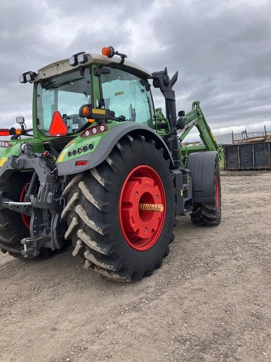 Image of Fendt 718 Vario equipment image 2