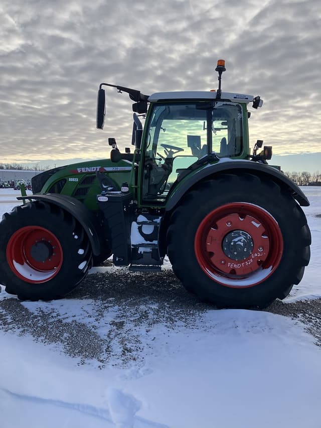 Image of Fendt 720 Vario equipment image 1