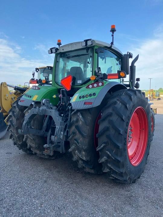 Image of Fendt 724 Vario equipment image 3