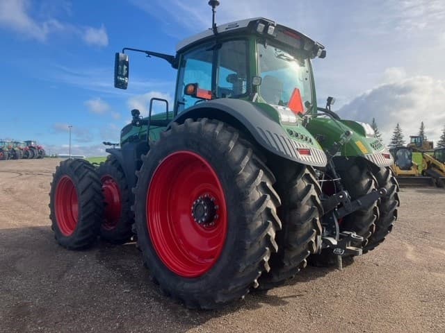 Image of Fendt 933 Vario equipment image 4