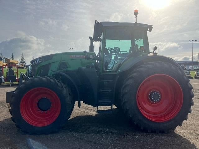 Image of Fendt 933 Vario equipment image 1