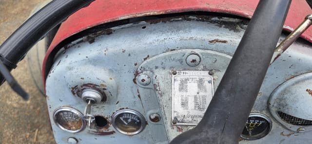 Image of Ferguson TO-30 equipment image 4