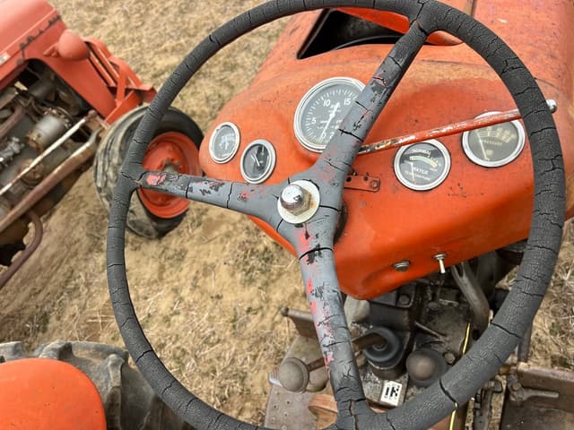 Image of Ferguson FE-35 equipment image 4