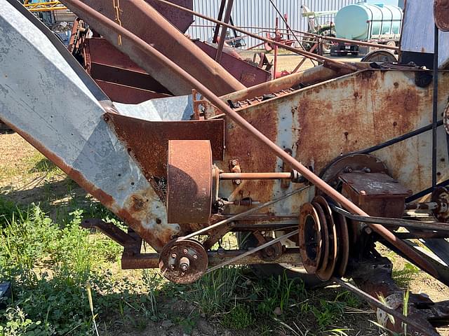 Image of Ferguson E equipment image 4