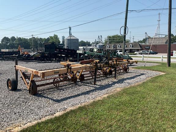 Image of Ferguson Peanut Lifter equipment image 4