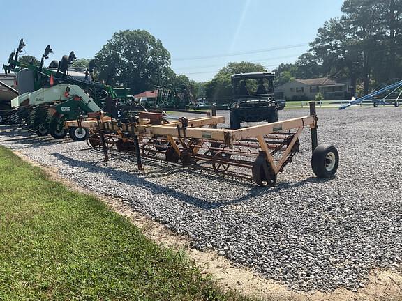 Image of Ferguson Peanut Lifter equipment image 2