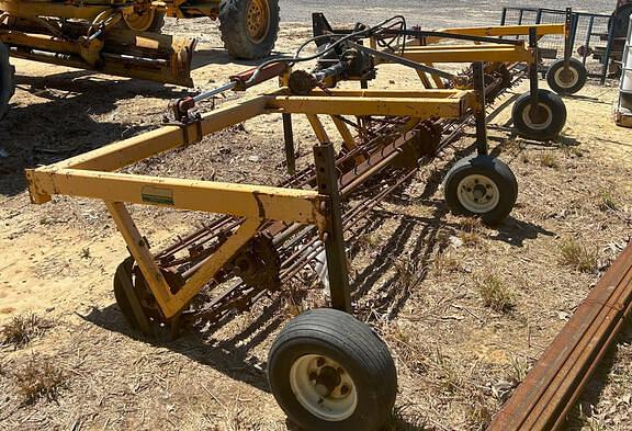 Image of Ferguson Peanut Lifter equipment image 1