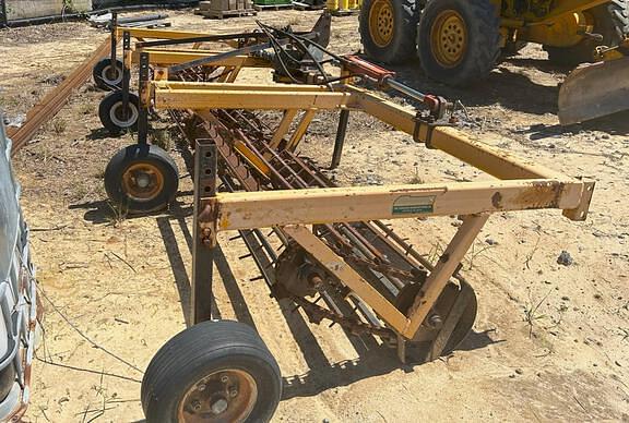 Image of Ferguson Peanut Lifter equipment image 2