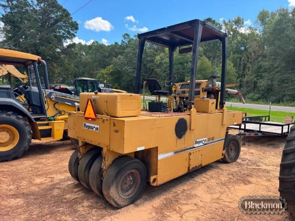 Ferguson SP-912 Equipment Image0