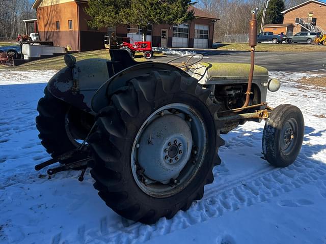 Image of Ferguson TO-20 equipment image 4