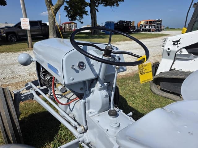 Image of Ferguson TO-20 equipment image 4