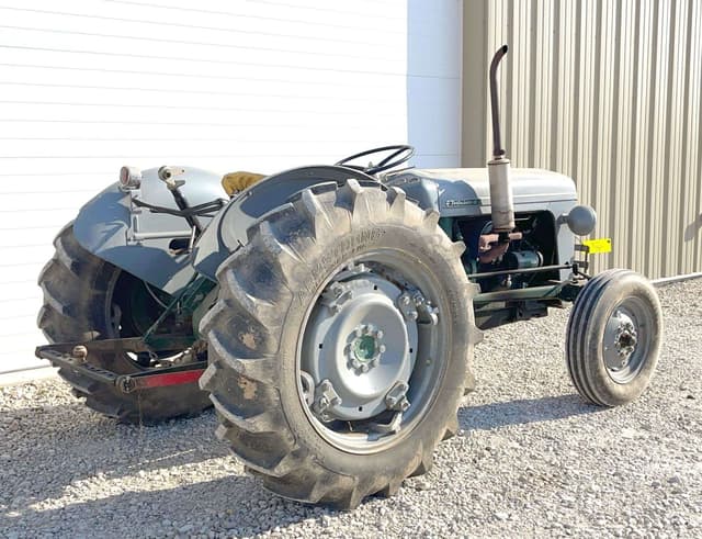 Image of Ferguson TO-35 equipment image 4