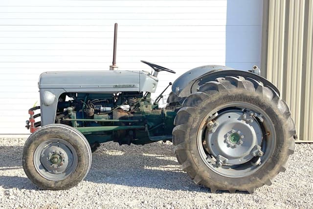 Image of Ferguson TO-35 equipment image 3