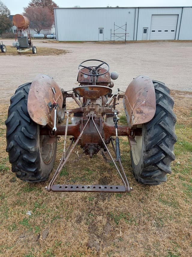 Image of Ferguson TO-20 equipment image 3