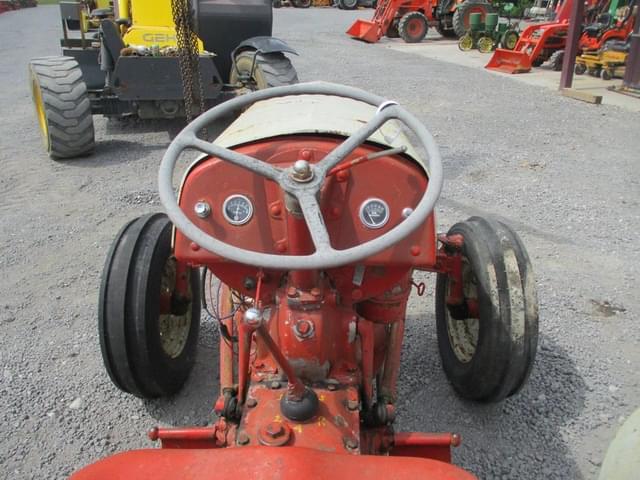 Image of Ferguson TO-20 equipment image 3