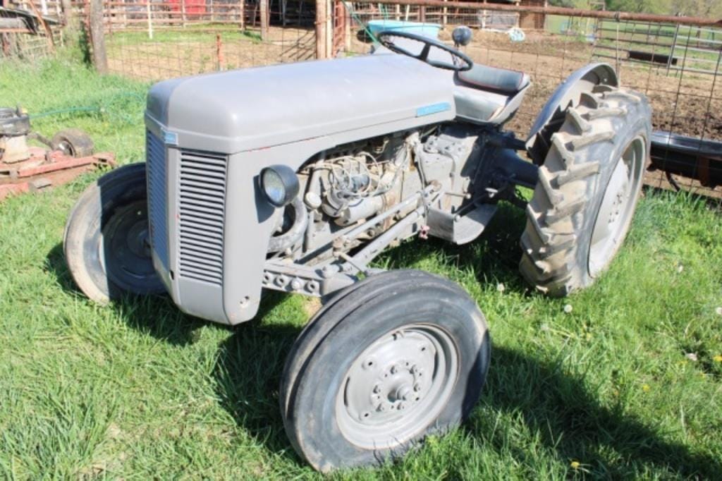 Main image Ferguson TO-20