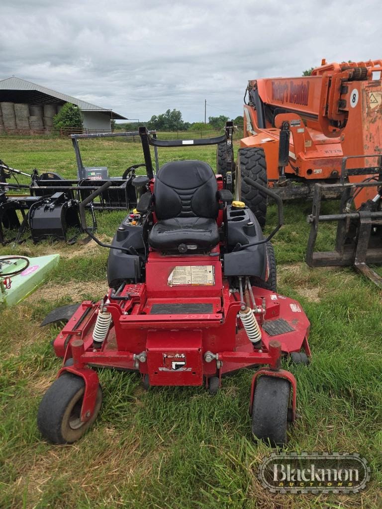 Ferris IS2500Z Equipment Image0