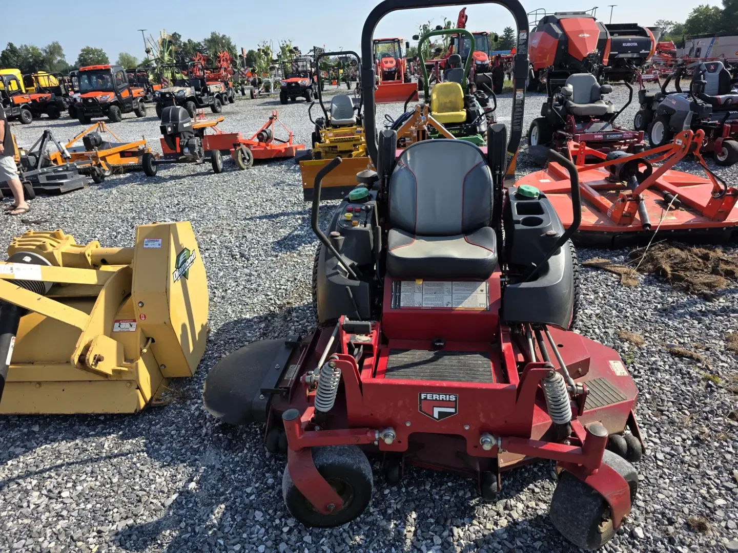 Ferris IS 2600Z Equipment Image0
