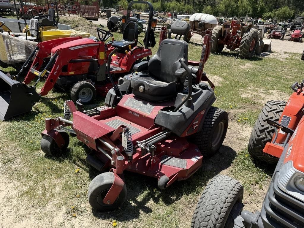 Ferris ISX3300 Equipment Image0