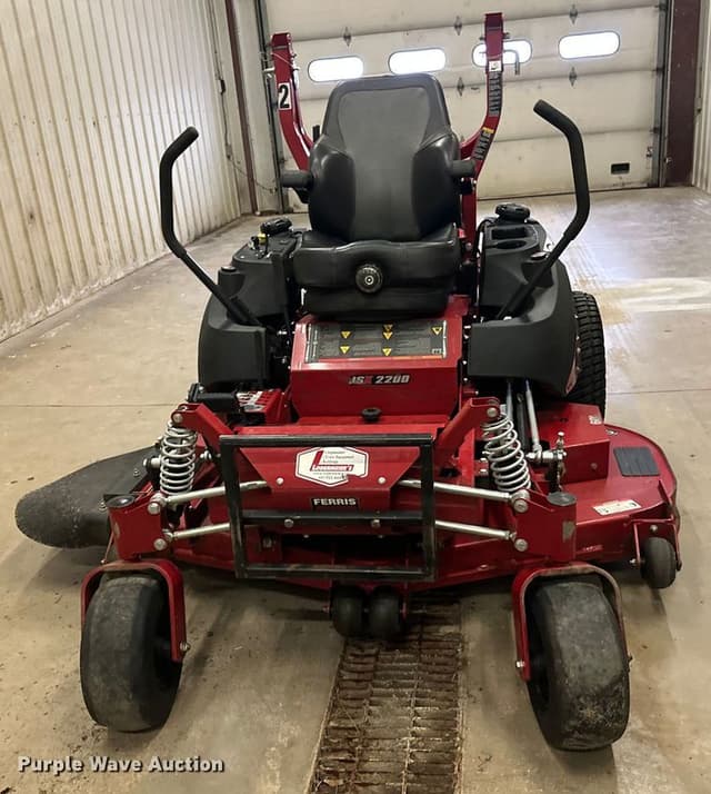 Image of Ferris ISX2200 equipment image 1