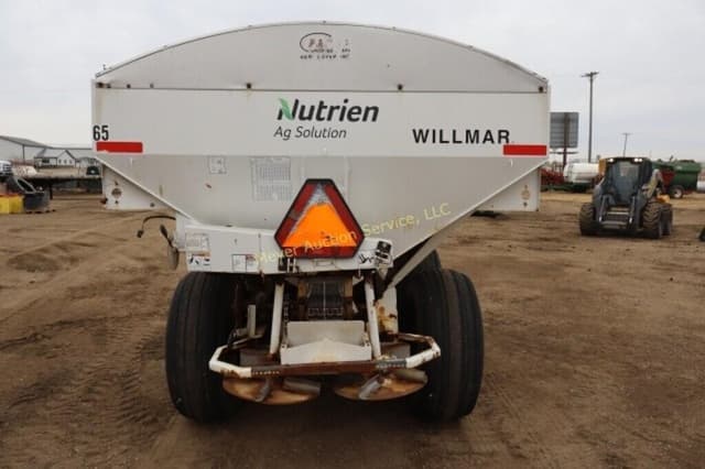 Image of Willmar Super 600 equipment image 4
