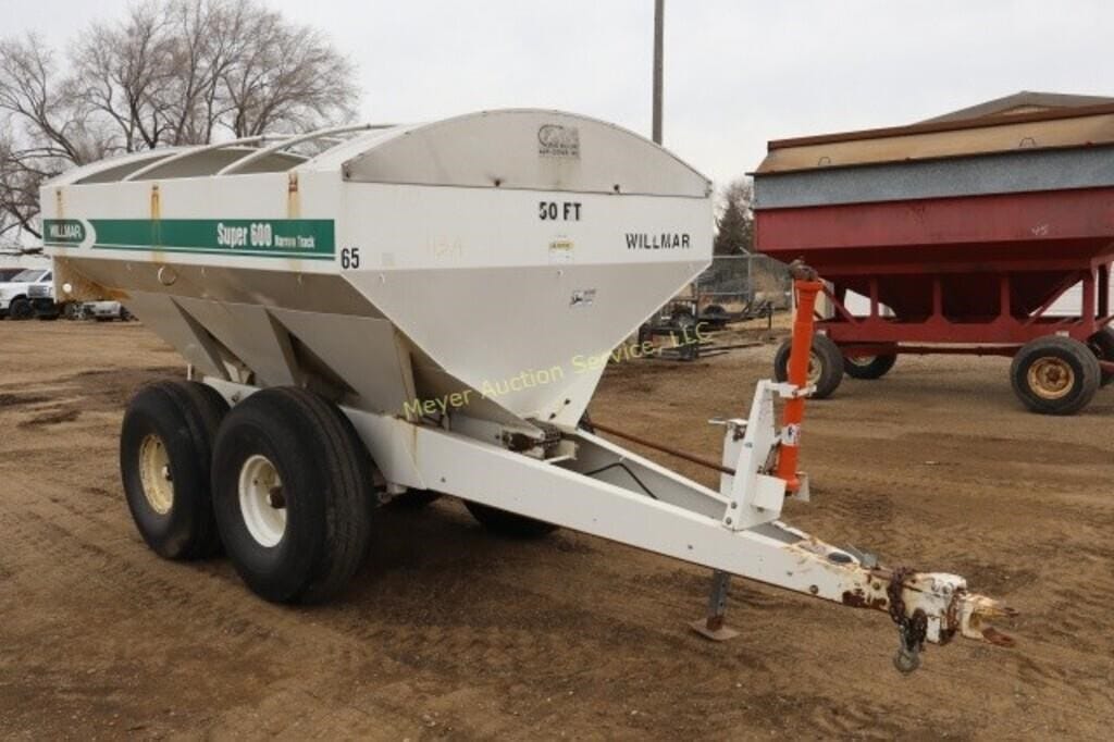 Willmar Super 600 Equipment Image0