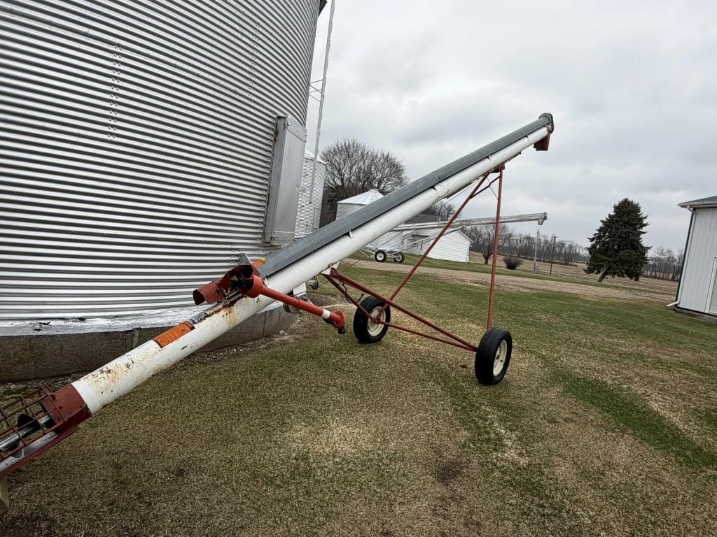 Feterl 8x28 Equipment Image0