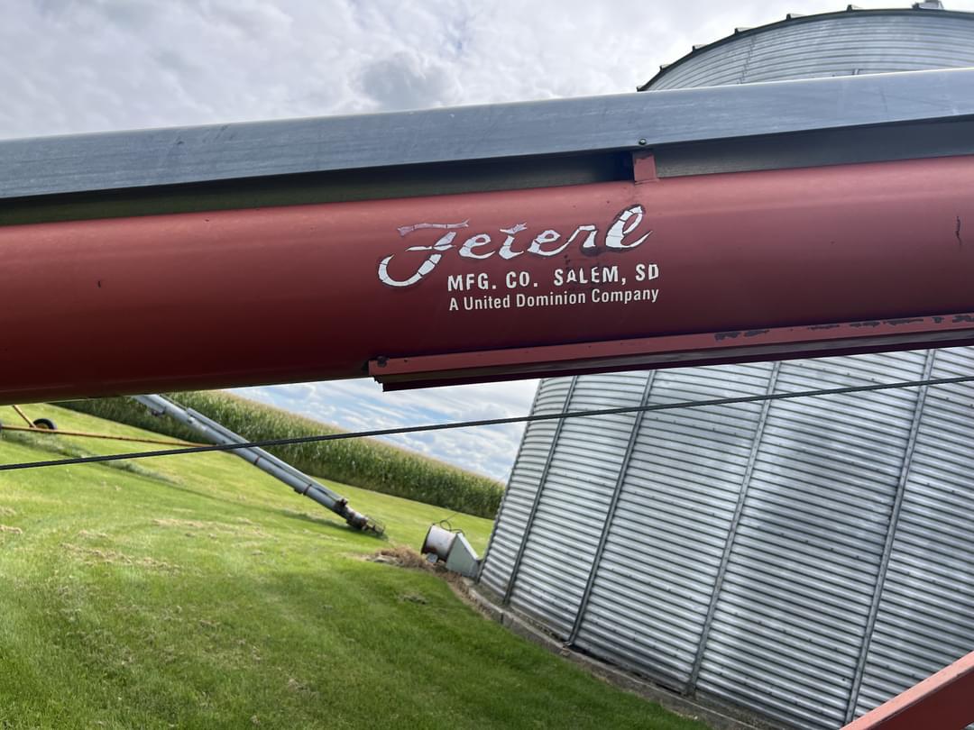 Image of Feterl 10x34 Image 1