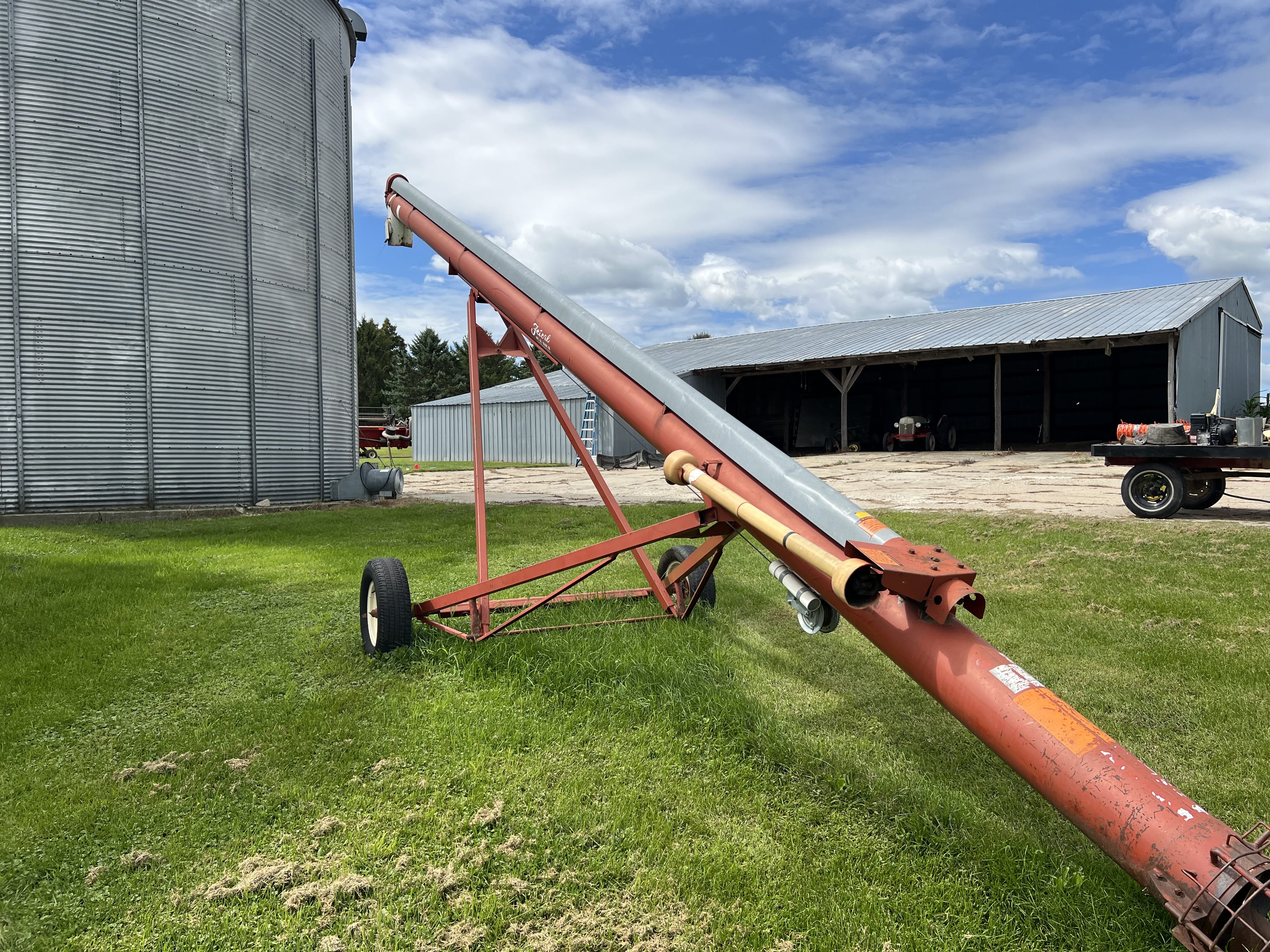 Feterl 10x34 Equipment Image0