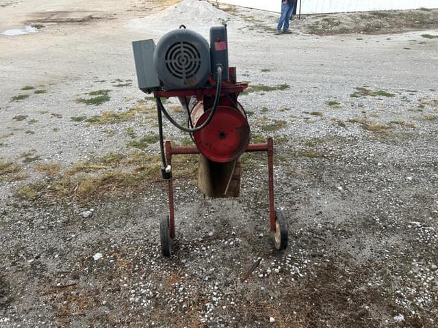 Image of Feterl 70 equipment image 2