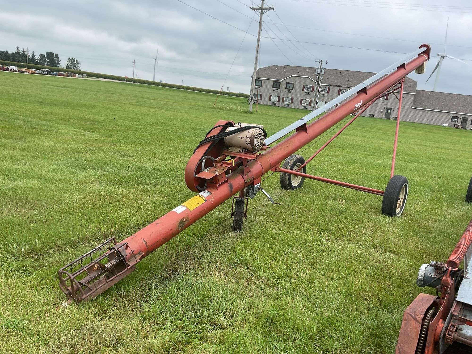 Feterl 8x28 Equipment Image0