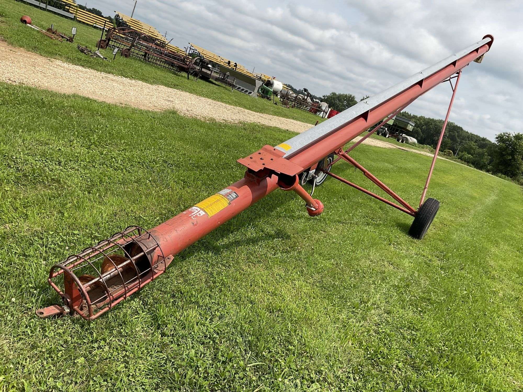 Feterl 8x31 Equipment Image0
