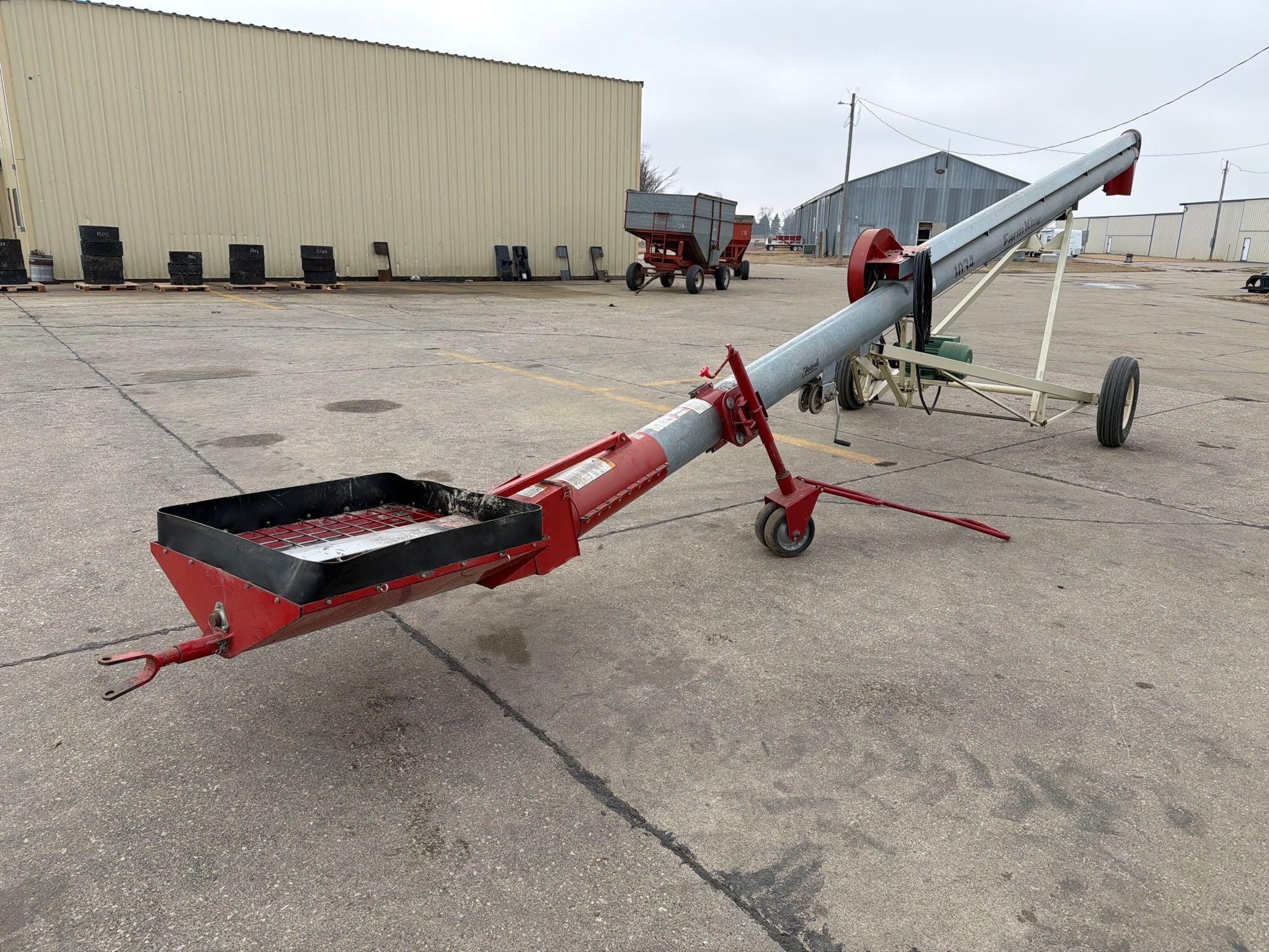 Farm King 1034 Equipment Image0