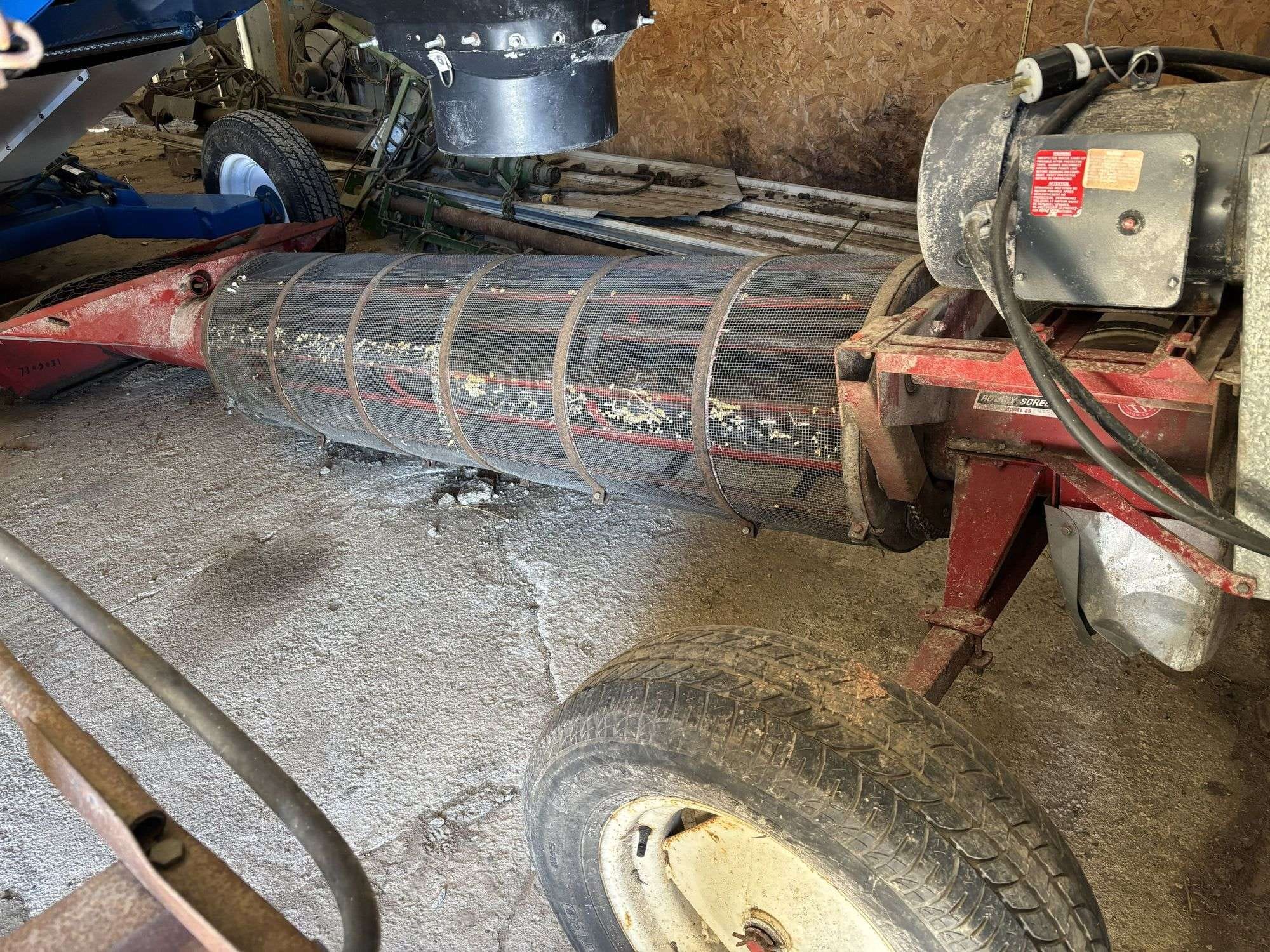 Feterl 85 Equipment Image0