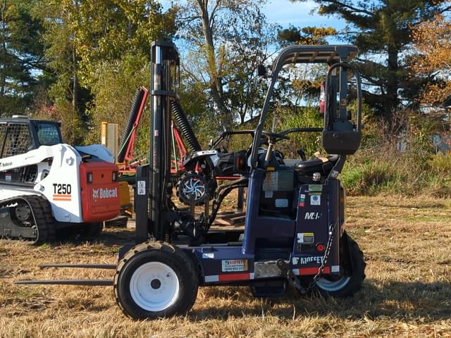 Image of Moffett M45 equipment image 3