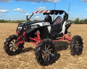 2015 Polaris RZR 900 Image