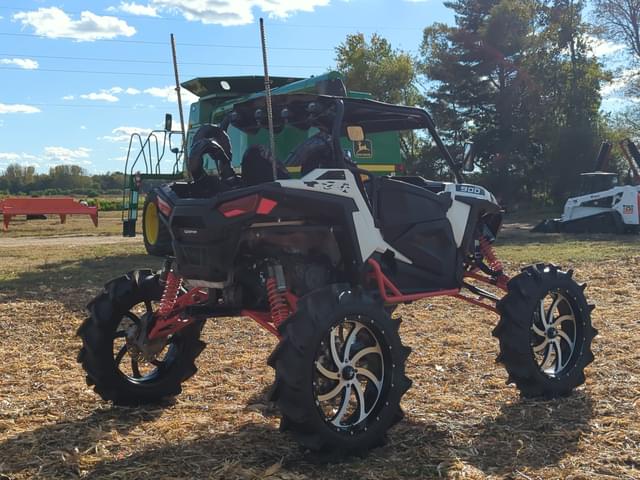 Image of Polaris RZR 900 equipment image 4