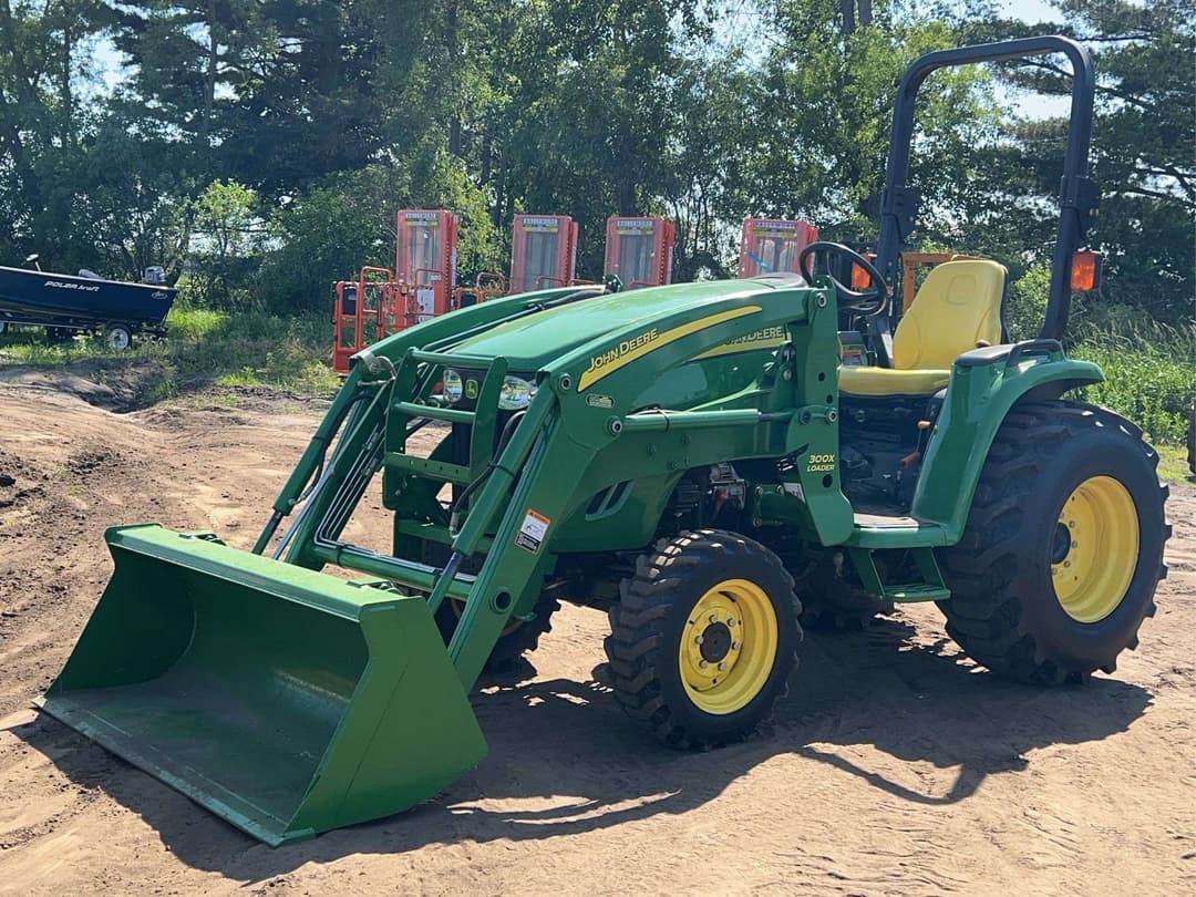 Image of John Deere 3520 Primary image