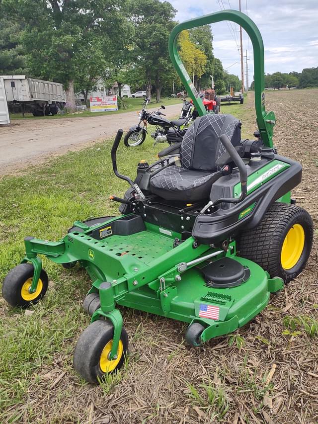 Image of John Deere Z930M equipment image 1