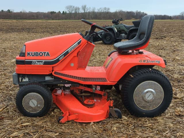 Image of Kubota G1900 equipment image 1