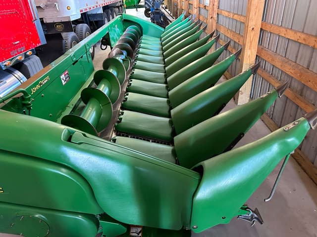Image of John Deere 612C equipment image 2