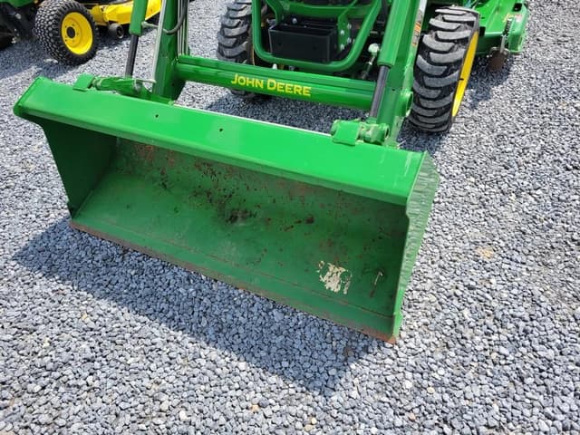 Image of John Deere 2038R equipment image 2