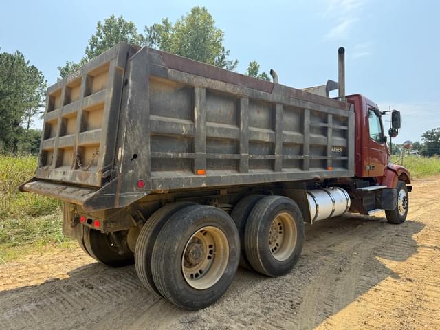 Image of Volvo VHD equipment image 4