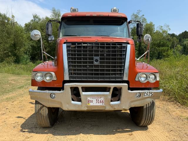Image of Volvo VHD equipment image 1