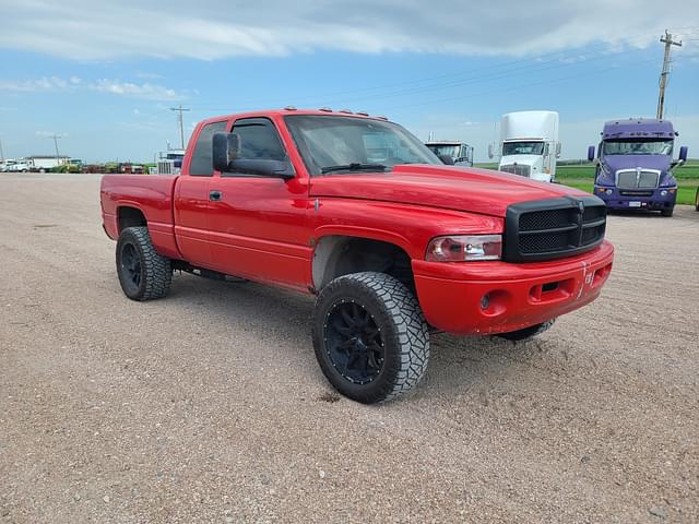 Image of Dodge Ram 2500 equipment image 1