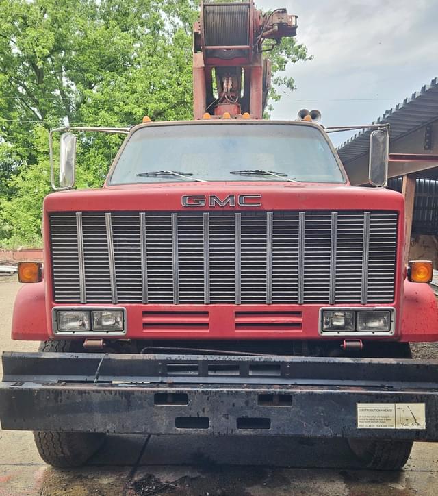 Image of GMC Topkick equipment image 4