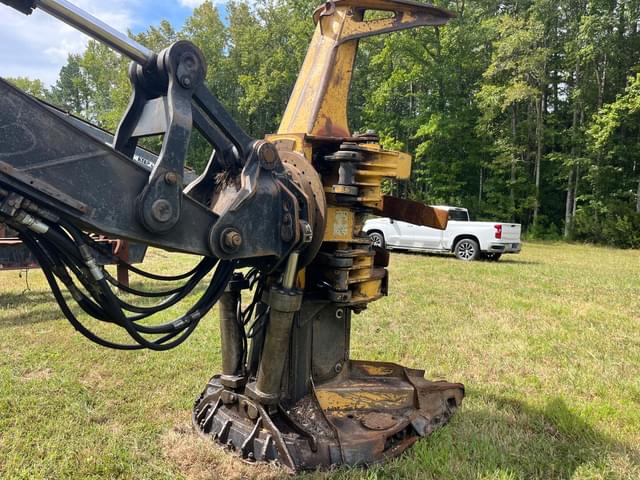 Image of Tigercat 822 equipment image 2