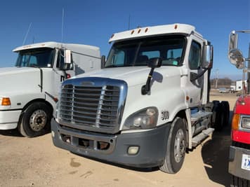 Main image Freightliner Cascadia 125