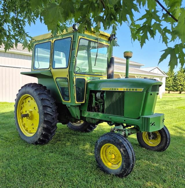 Image of John Deere 3020 equipment image 1