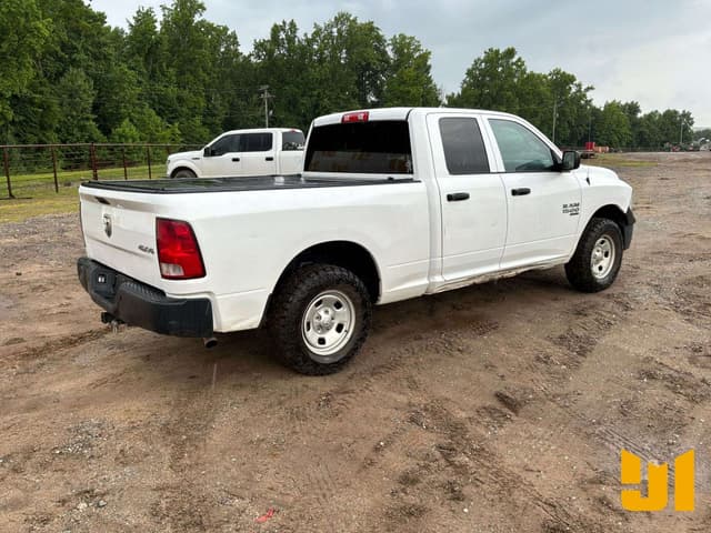 Image of Dodge Ram 1500 equipment image 4